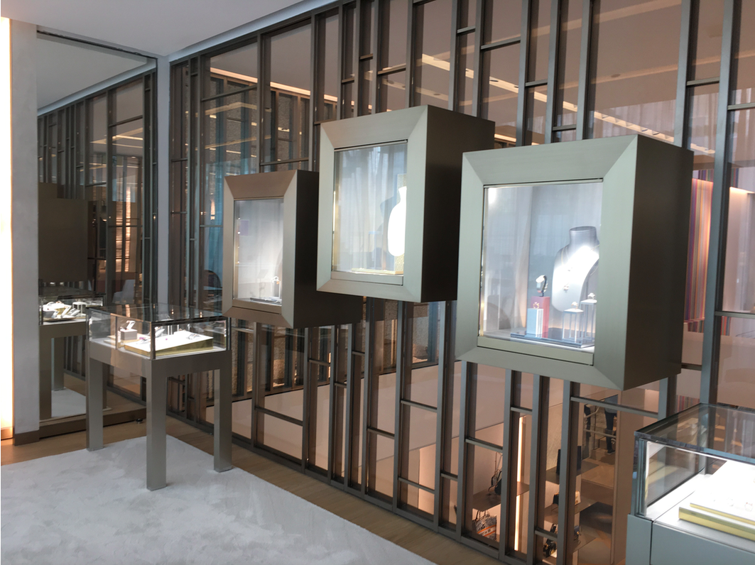 Jewellery salon facing towards the store’s central atrium