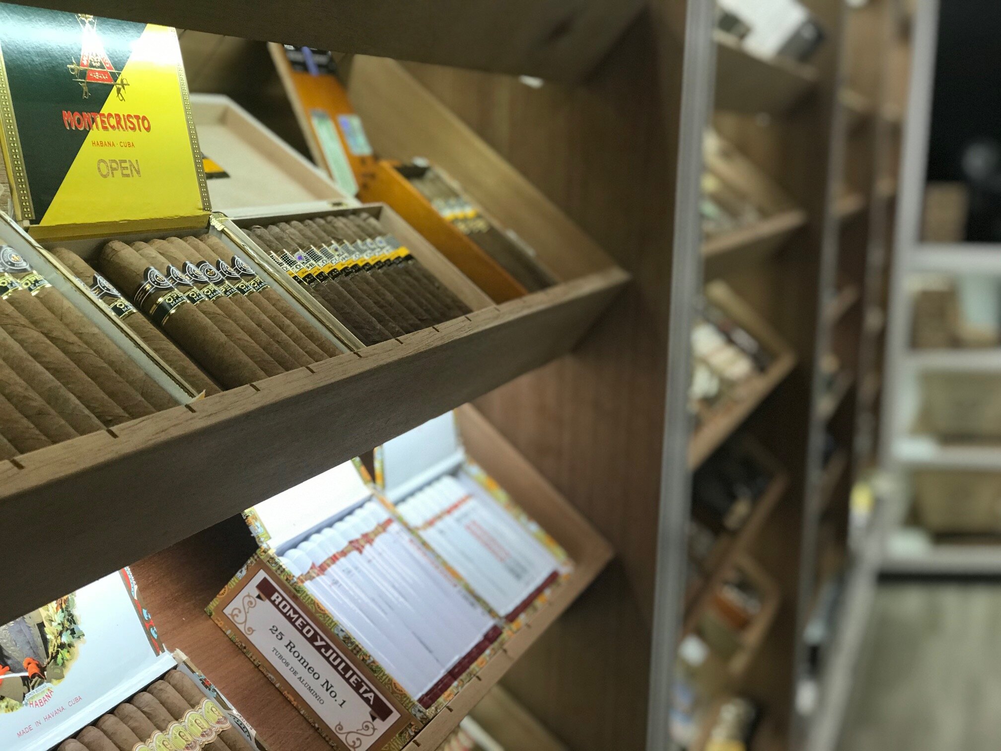 photos: tobacco outlet cigar boutique