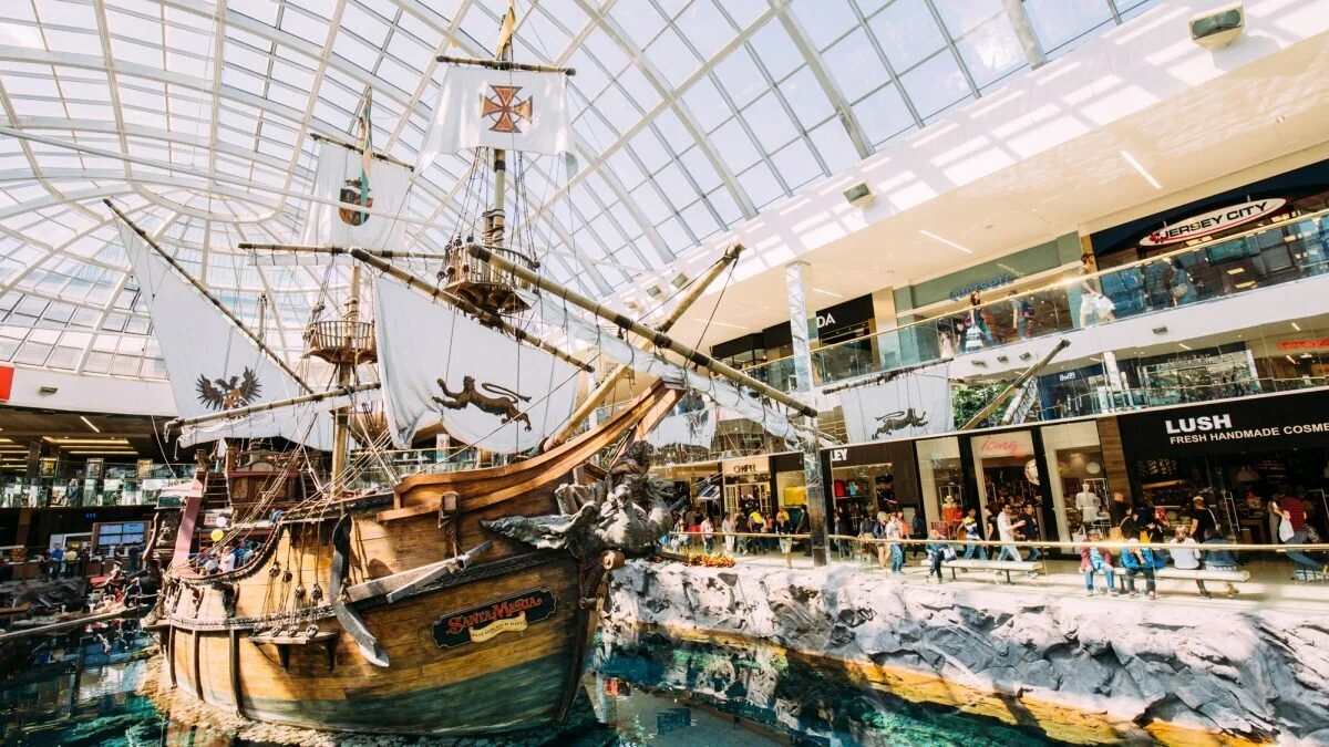 photo: retail insider (west edmonton mall)