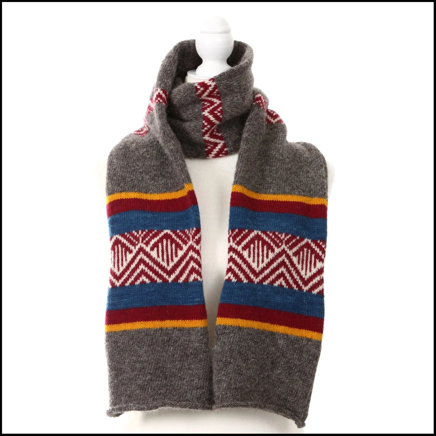 photo: w1 hundred (two ranges scarf)