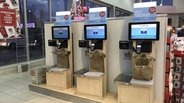 photo: self-checkout shoppers drug mart