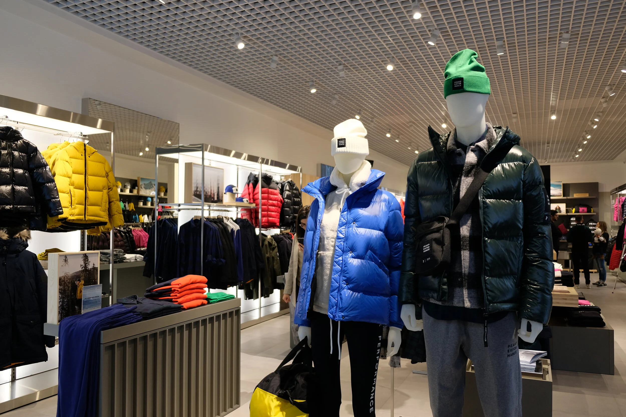 photo: PEAK PERFORMACE (CF CARREFOUR lAVAL)