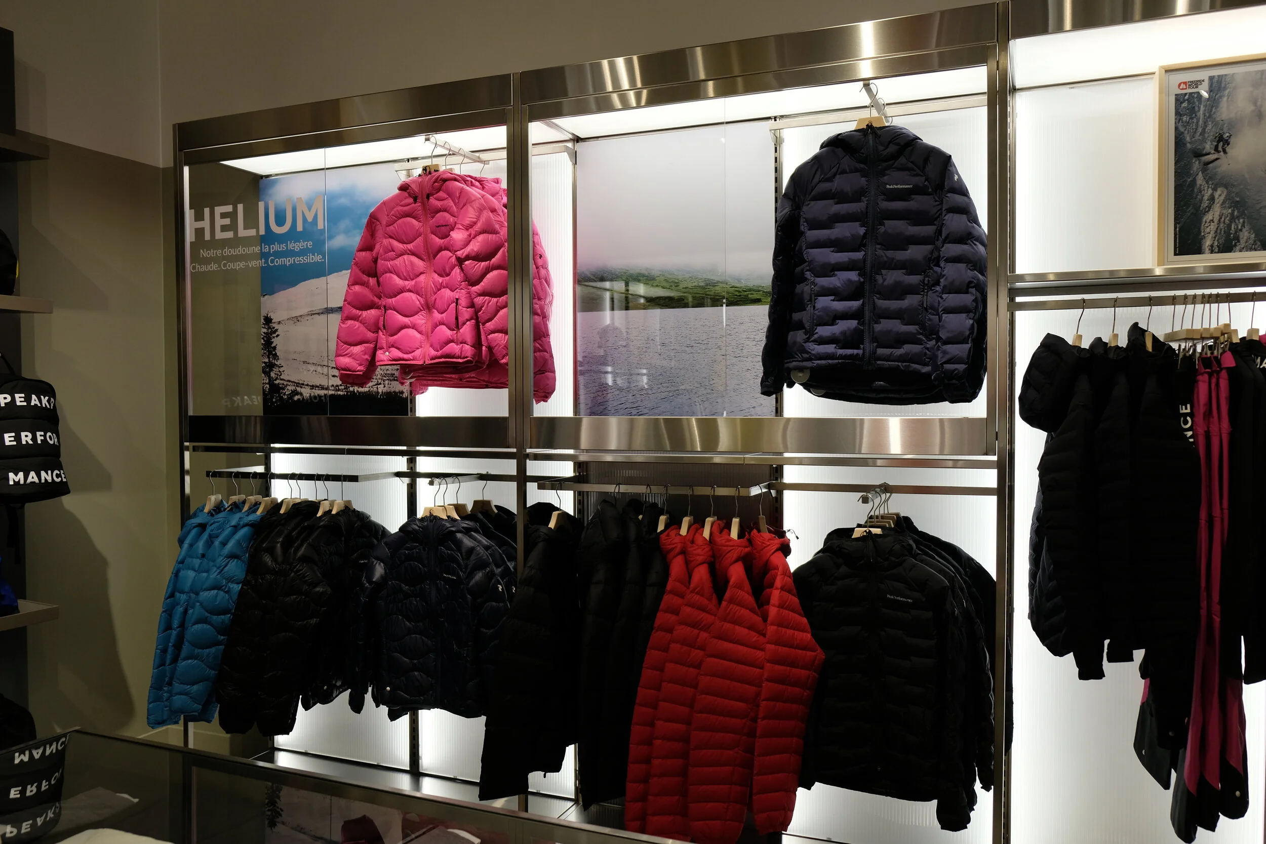 photo: PEAK PERFORMACE (CF CARREFOUR lAVAL)