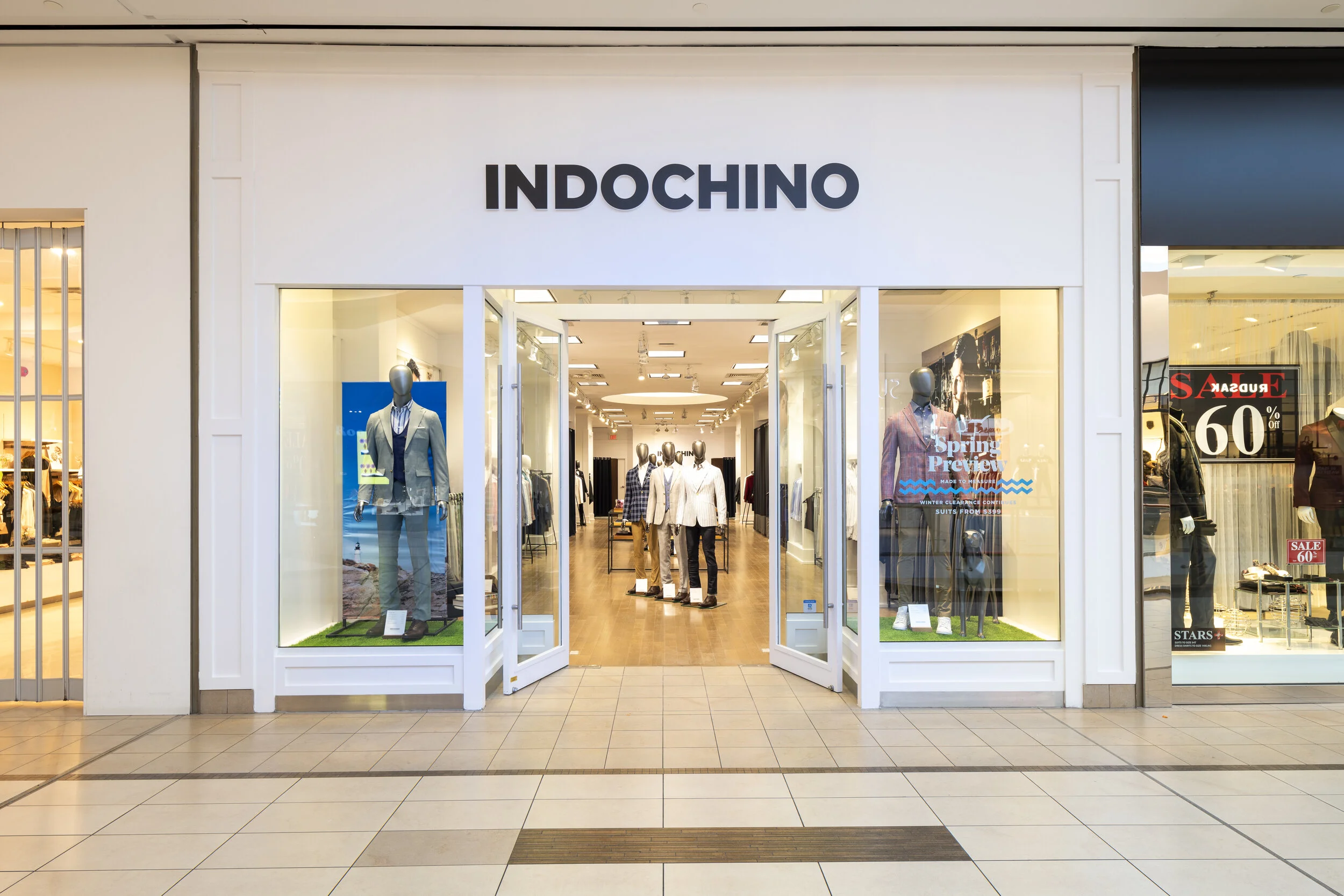 indochino at scarborough town centre. photo: indochino
