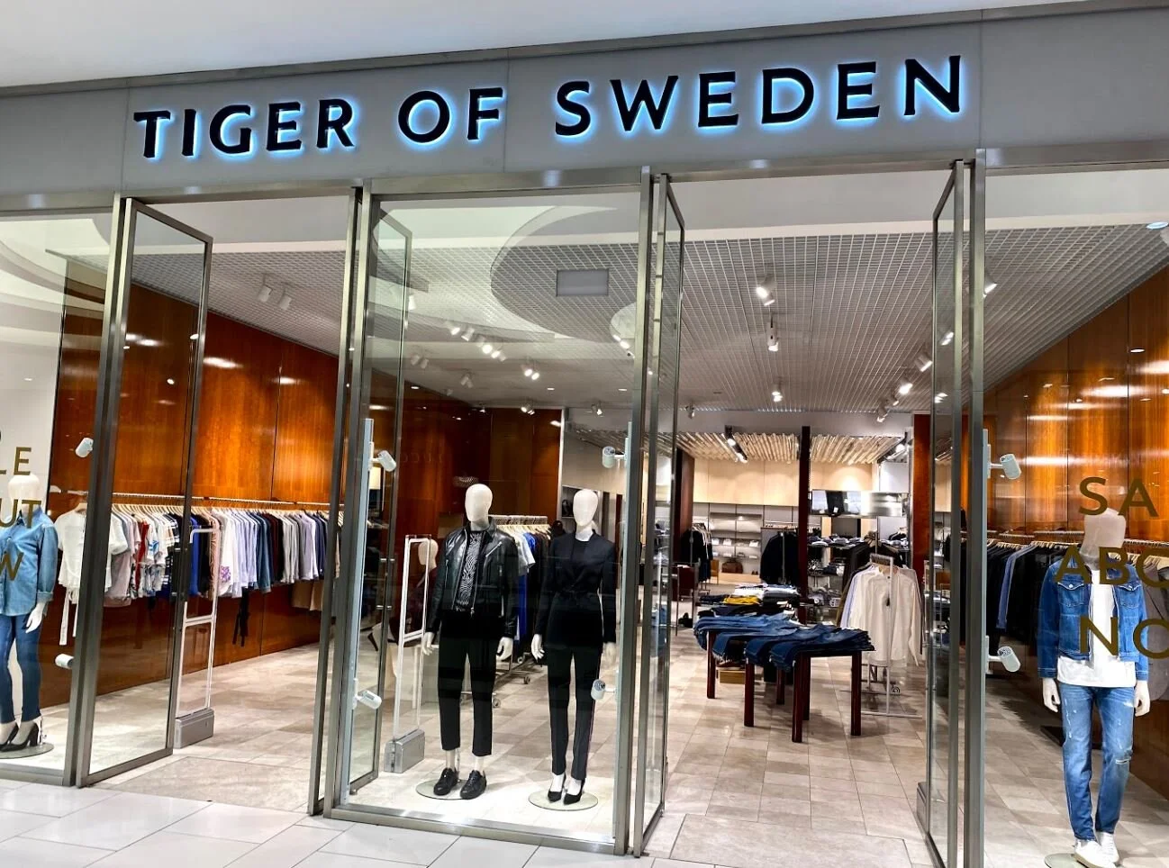 Retail Insider in South Africa Sandton City Retail Node Tour