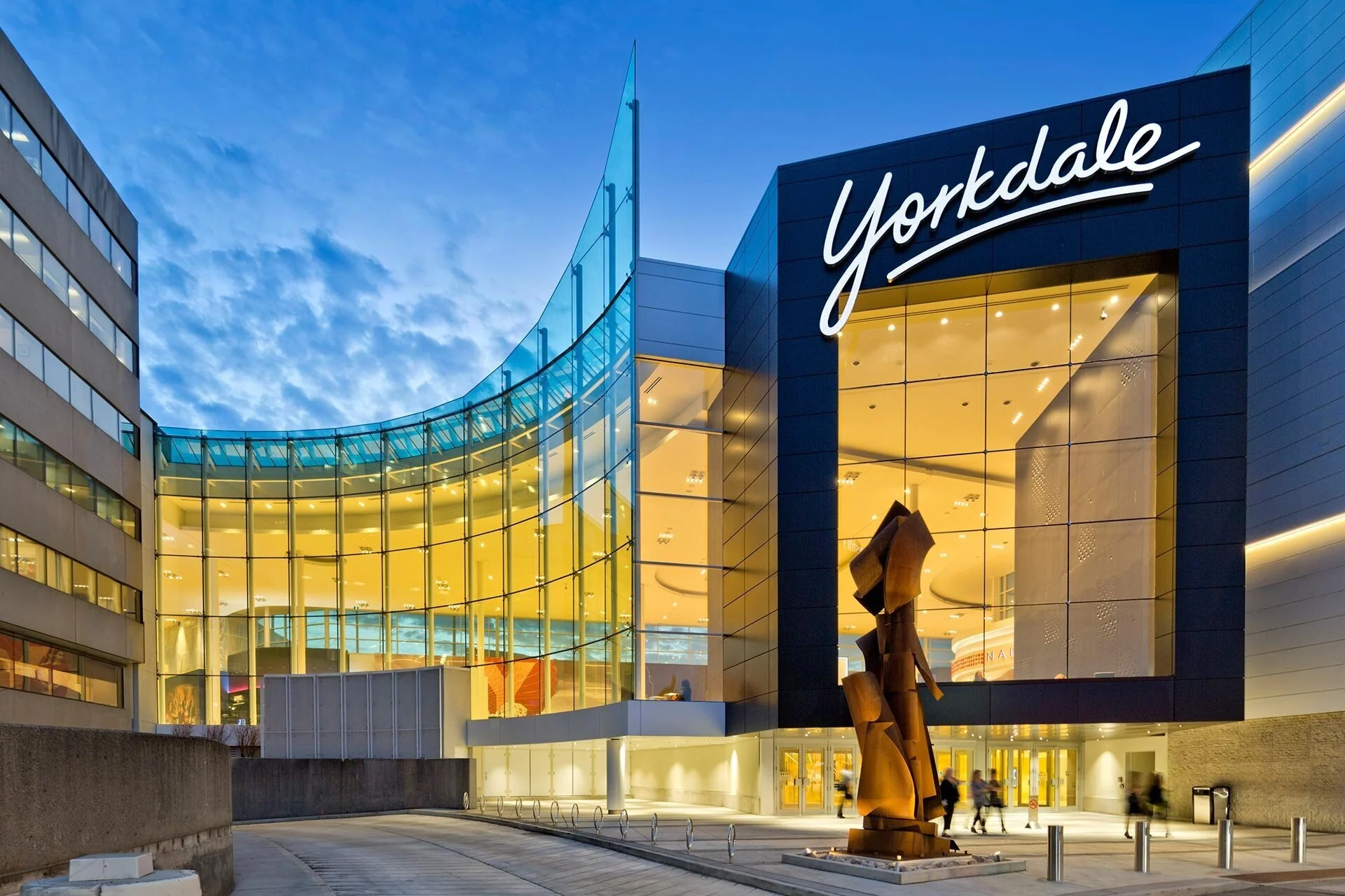 Toronto’s Yorkdale Shopping Centre Sees Remarkable Success as Canada’s Top Mall 