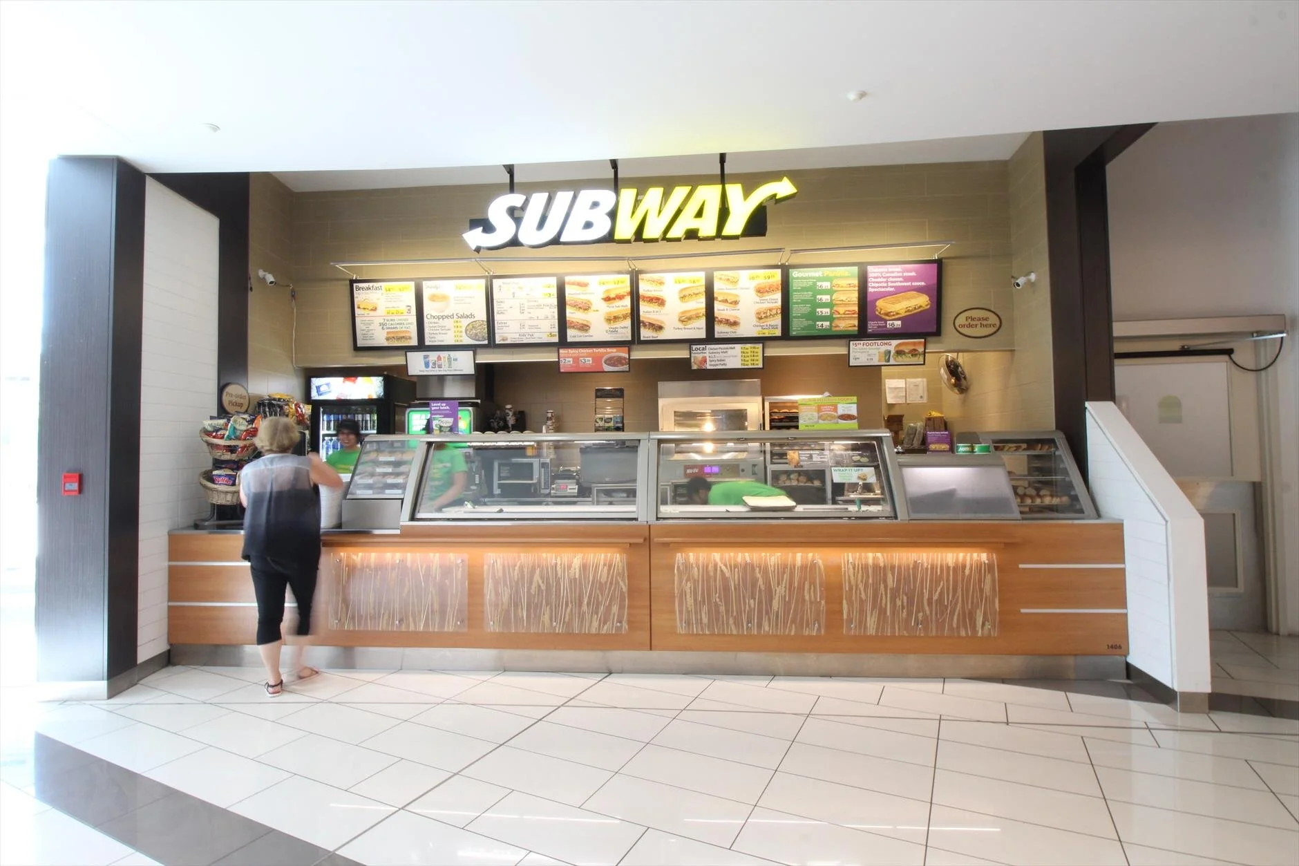 SUBWAY RESTAURANT. PHOTO: IVANHOE CAMBRIDGE