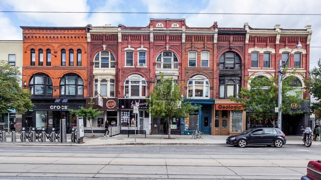 queen st west, toronto.