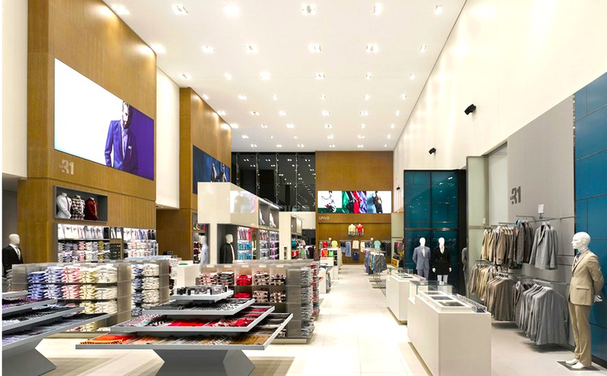 West Edmonton Mall store. Photo: Simons/figure3