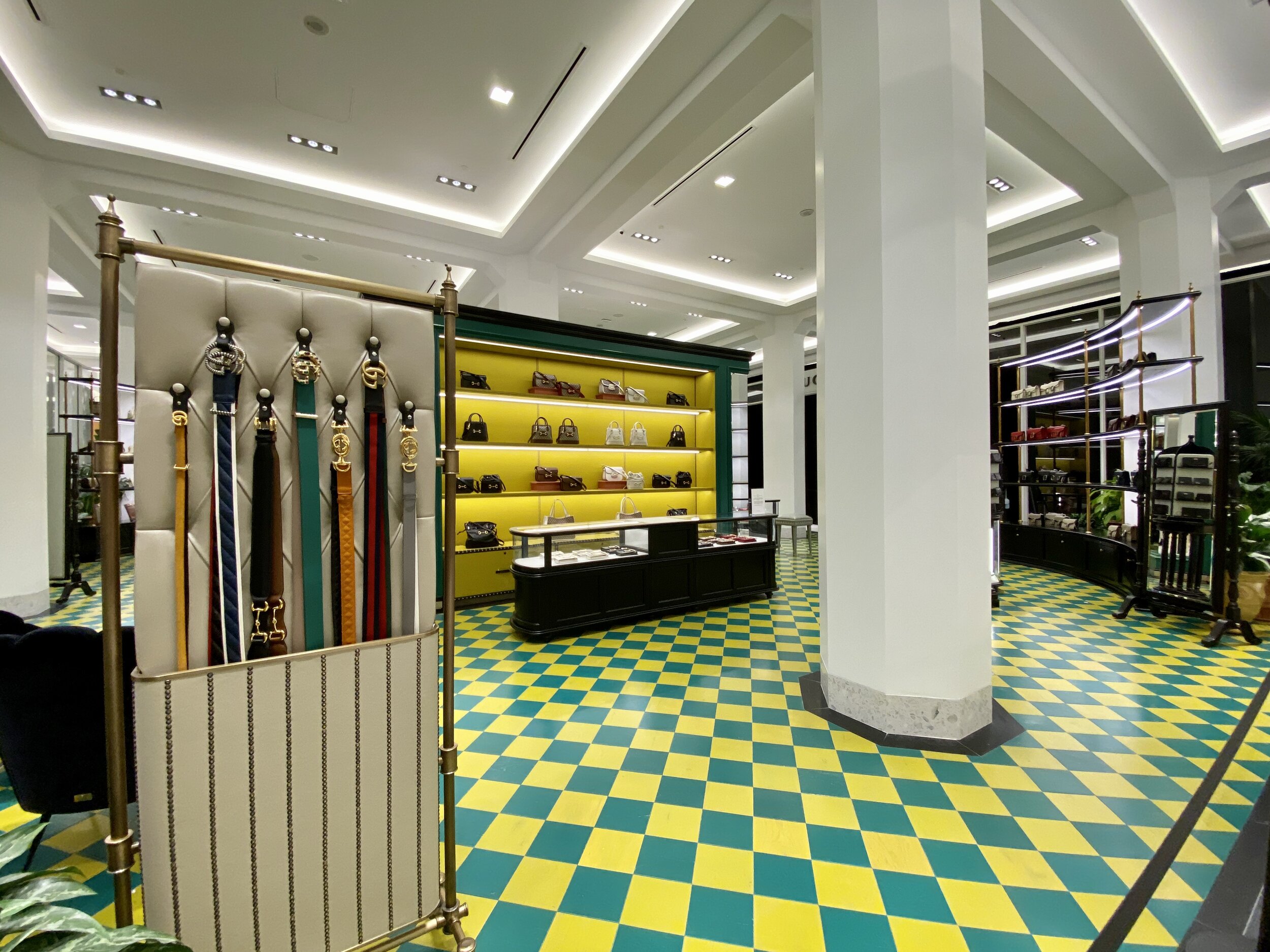 Holt Renfrew Ogilvy Opens All 6 Retail Levels in Montreal