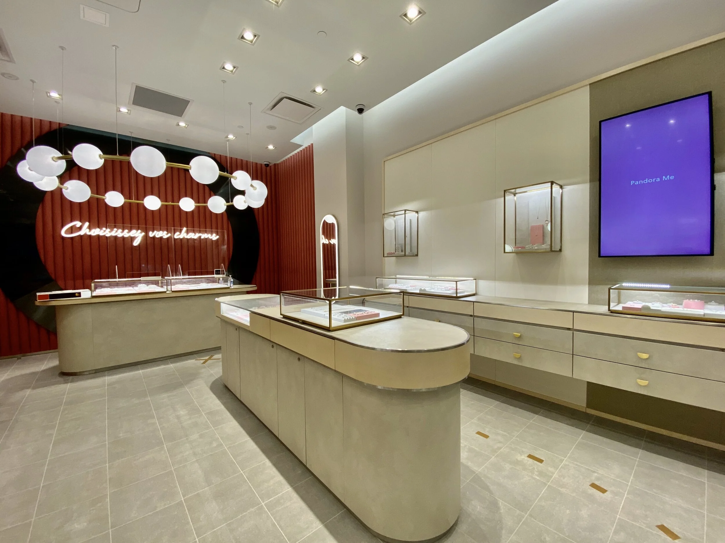 Pandora Jewellery Launches FirstinCanada Concept Store in Montreal