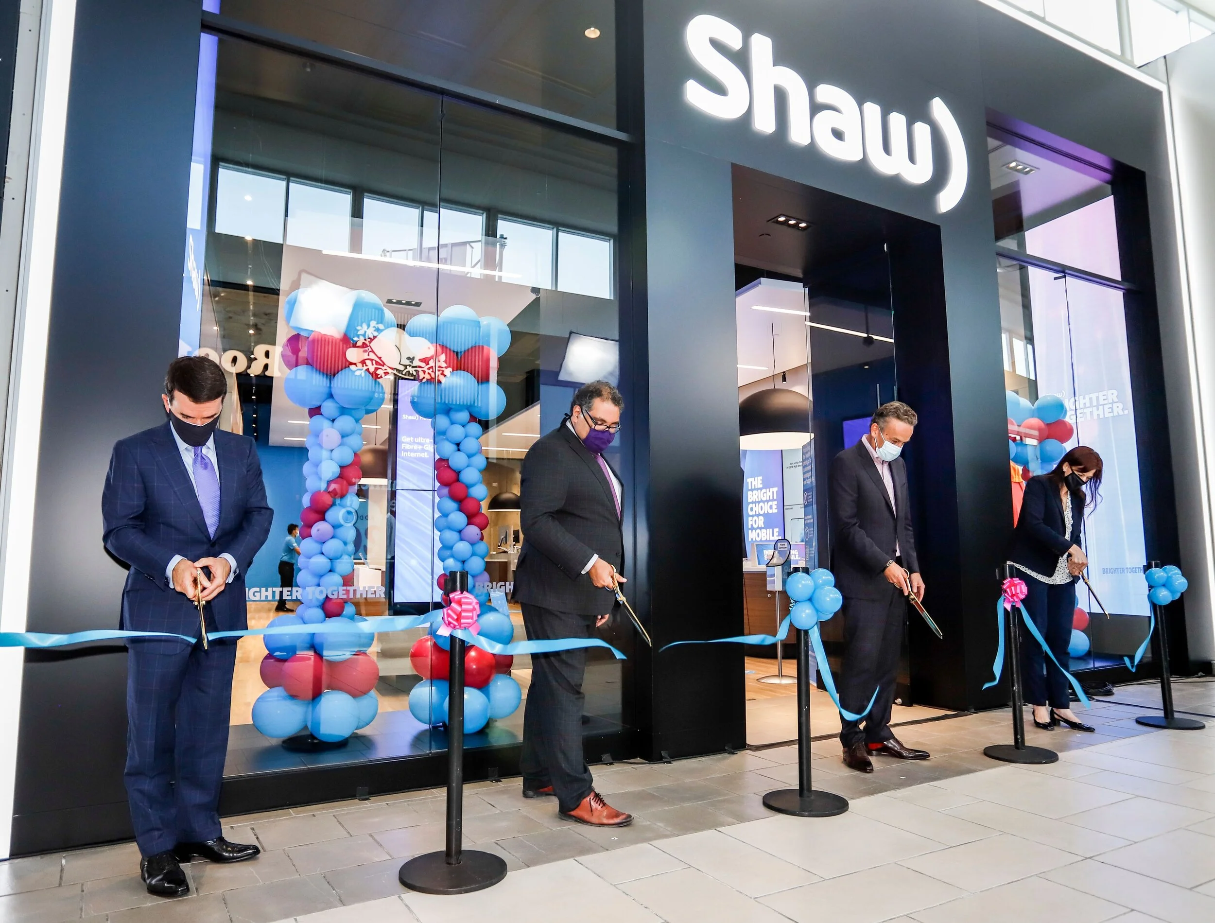 Shaw Communications to Open 12 New Concept Stores in Western Canada