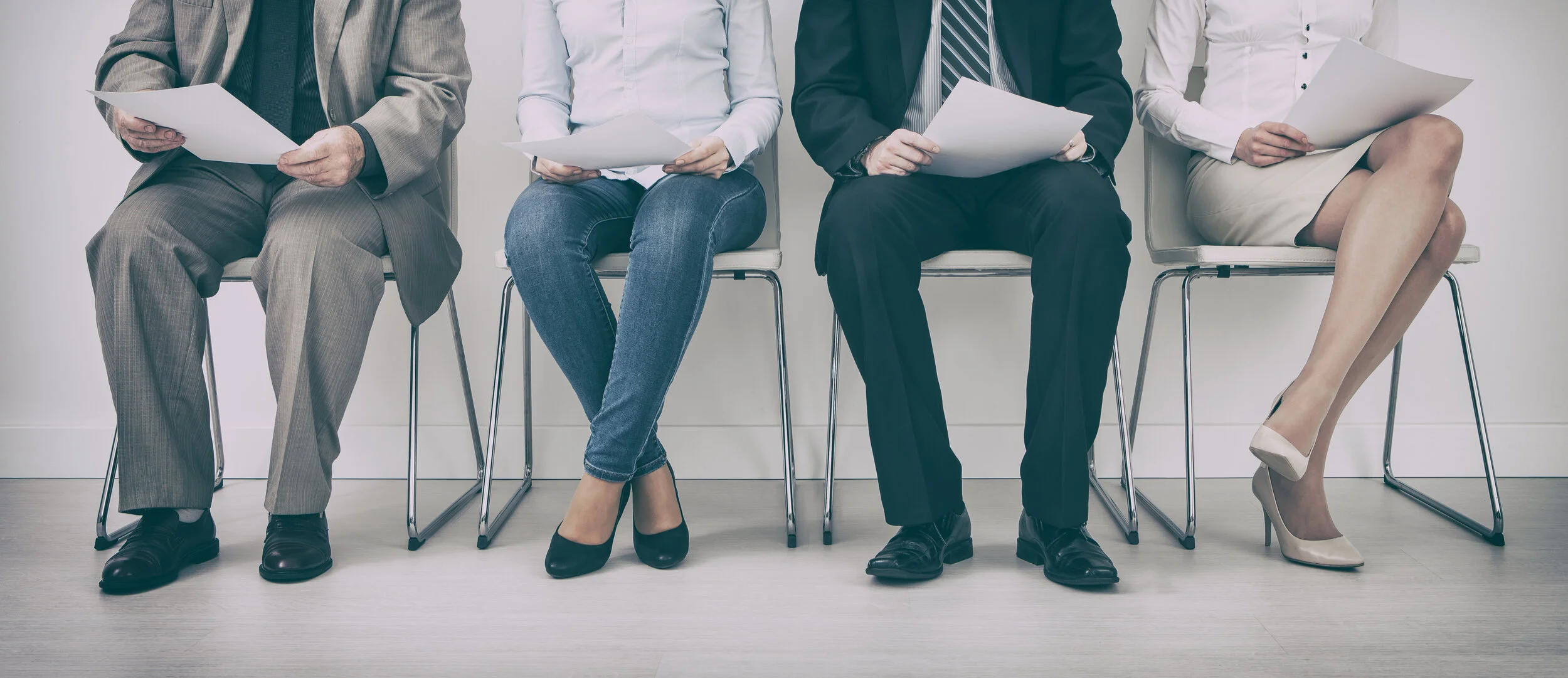 RETAIL CANDIDATES WAITING FOR INTERVIEW