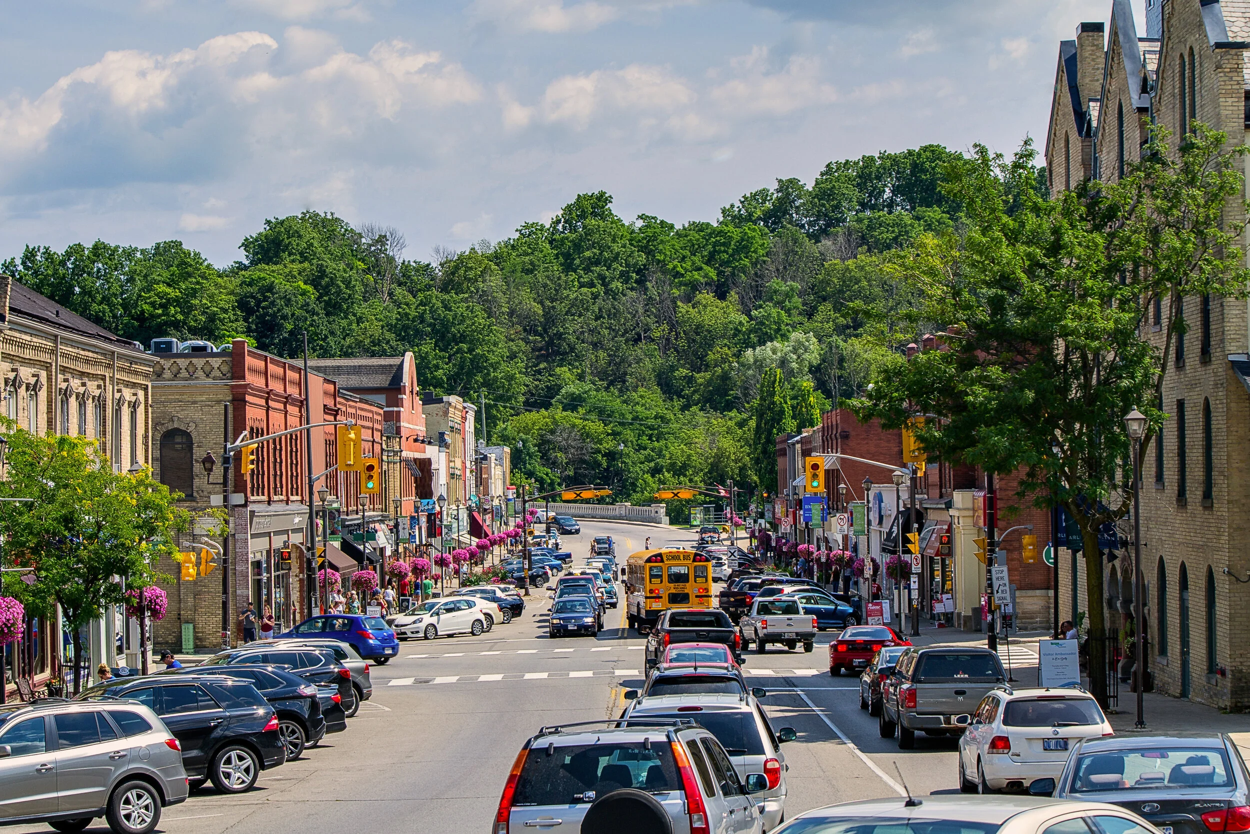 main street retailers in paris, ontario
