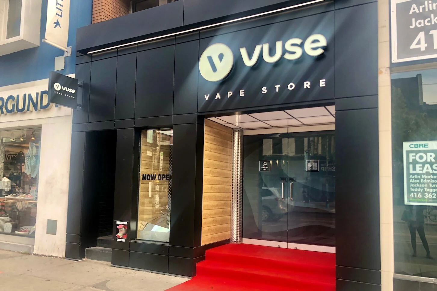 World’s 1st VUSE Storefront Opens in Downtown Toronto [Photos]