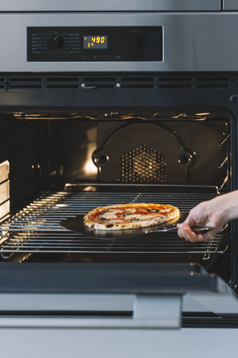 general assembly pizza being prepared at home. photo: general assembly pizza