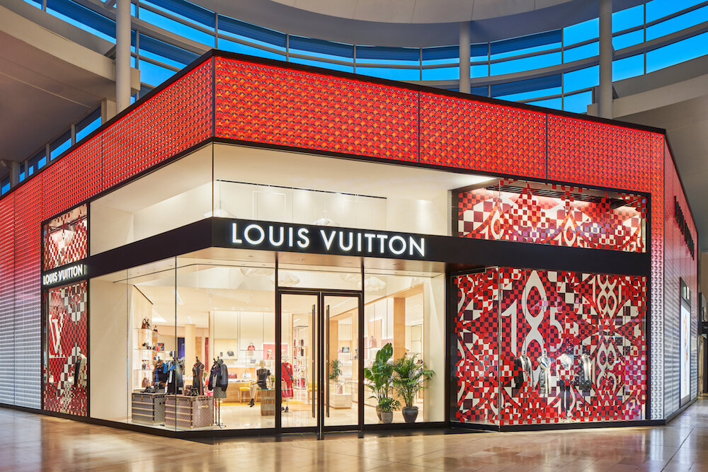 Michael_Muraz_-_Louis_Vuitton_Yorkdale_02B.jpg