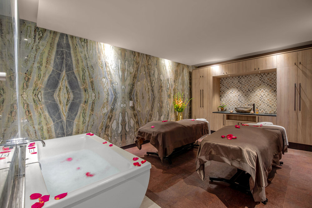   COUPLES MASSAGE ROOM WITH BATH AT NEWLY-RENOVATED KING STREET HAMMAM SPA. PHOTO: HAMMAM SPA  