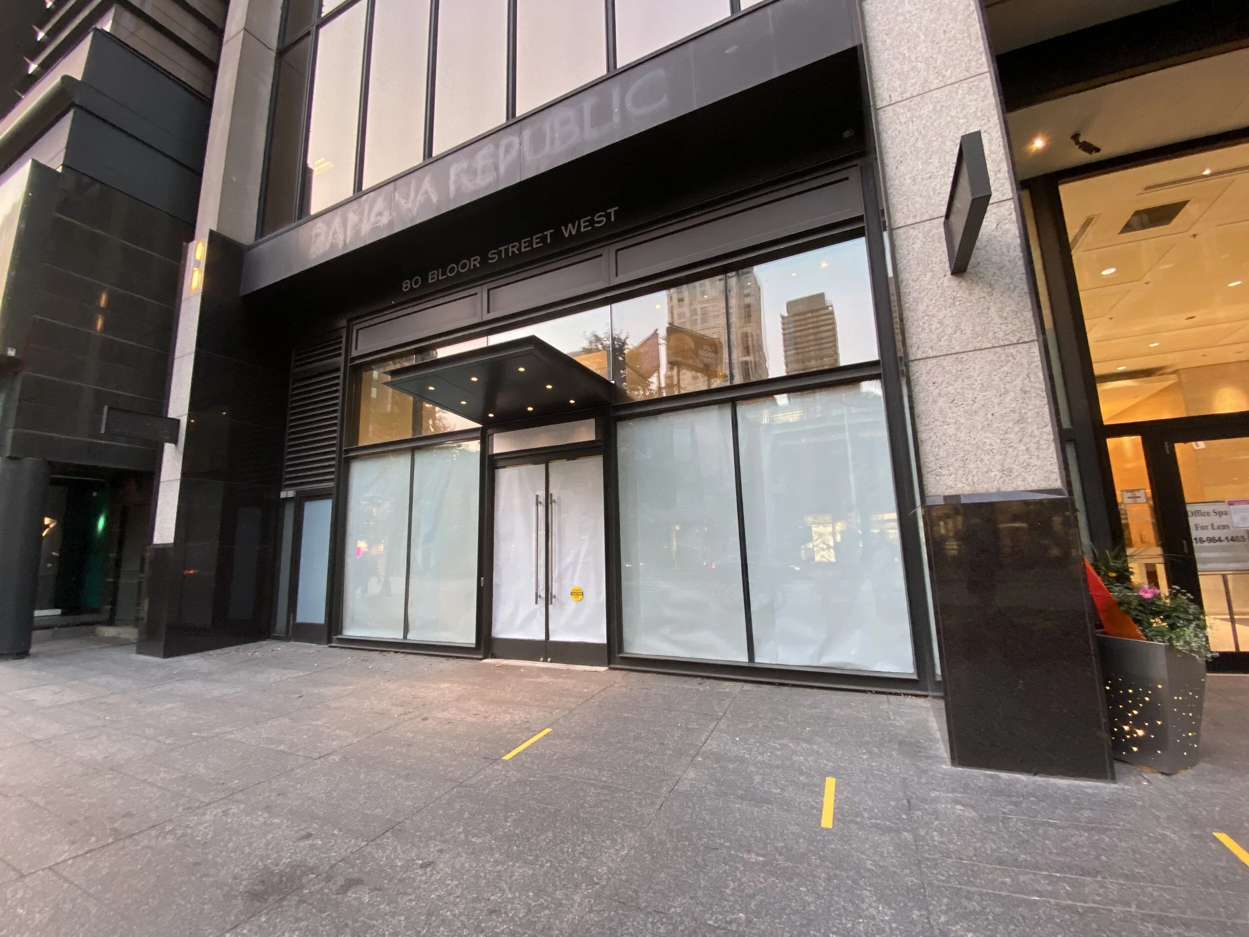 Brief Hudson's Bay Evicted from Malls, Banana Republic Shutters on Bloor