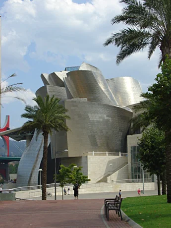 The Museum Bubble (artnet Magazine)