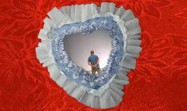 The Art Lover: On Valentine's Day, Internet Etiquette, and the Garbage Art of Relationship Problems (Artinfo)