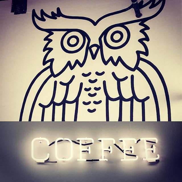 Today I fell upon an amazing coffee shop brand that I totally fell in love with. @jamescoffeeco I think these guys do branding AND coffee right. Have you thought about what goes into a brand that is #crushingit versus one that isn’t?
To find out if your brand is working, ask yourself these three questions?
1️⃣ Do the Brand elements work for the industry?
2️⃣ Would your ideal client love the elements ? photos, colors, typography, voice of the copy... does it represent the style they’d be into?
3️⃣ If you’re branding yourself do these elements represent you and your personality, and the experience of working with you?
Want to learn more about branding? Check out my free course on branding basics, (link in bio)
