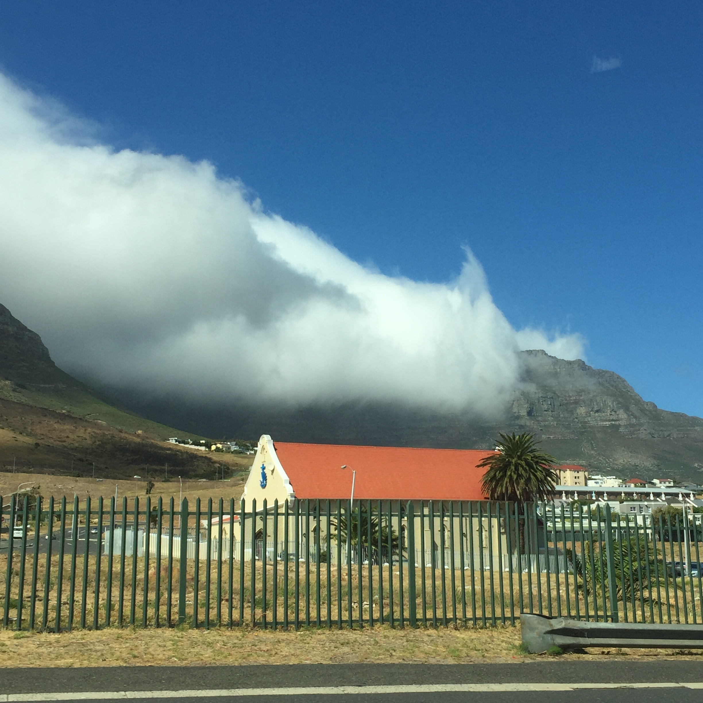 A cloud stayed over Table Mountain the whole time we were in Cape Town. Yesterday was definitely the right day to go!