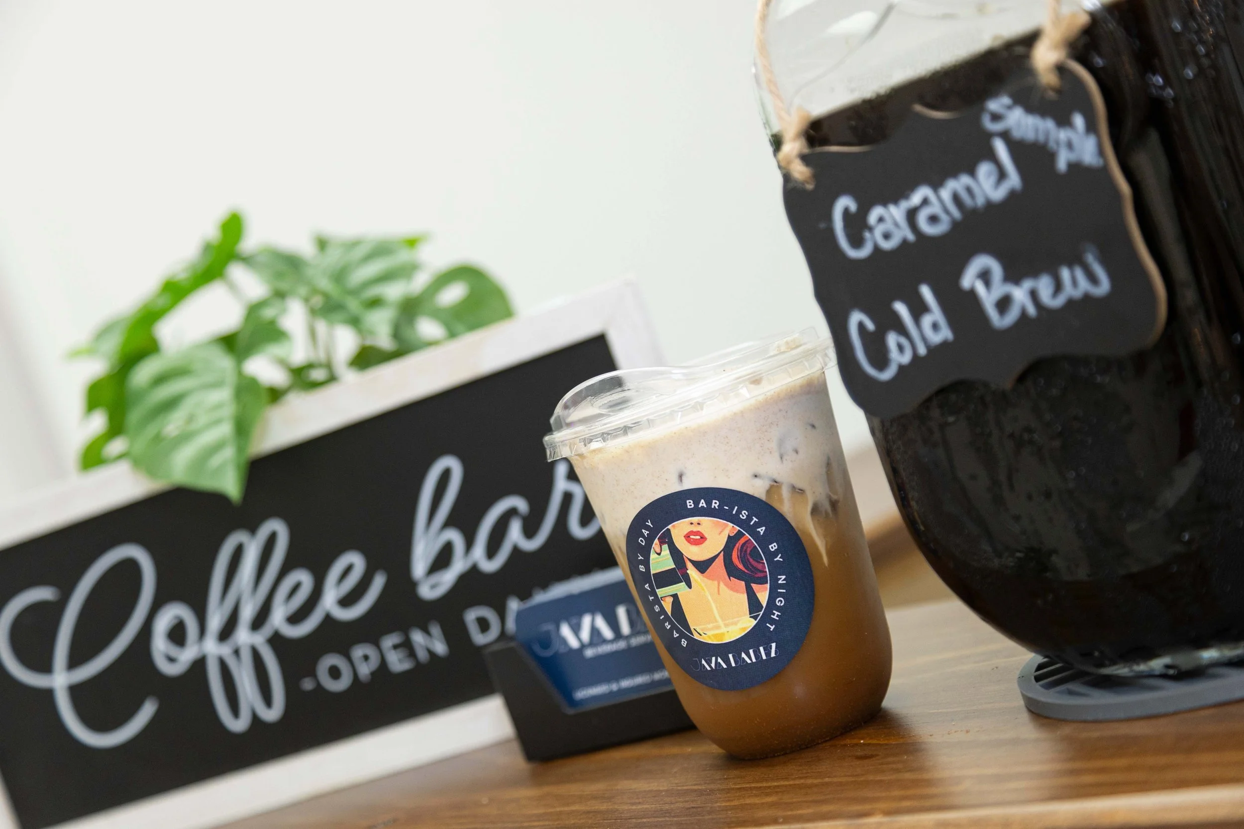 central florida mobile coffee bar cold brew latte with signature cinnamon cold foam