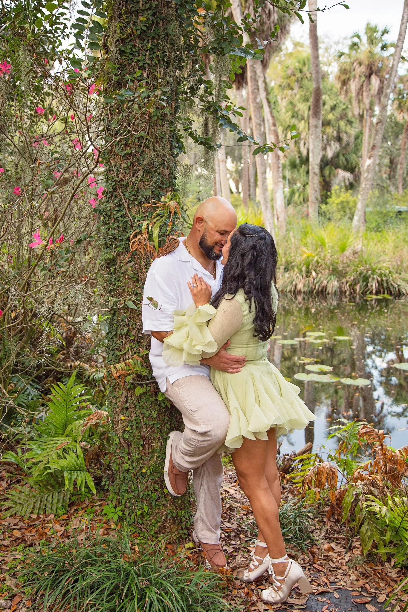 bok-tower-gardens-lake-wales-engagement-session-photography-jlcapo-photo-photographer 0080.jpg