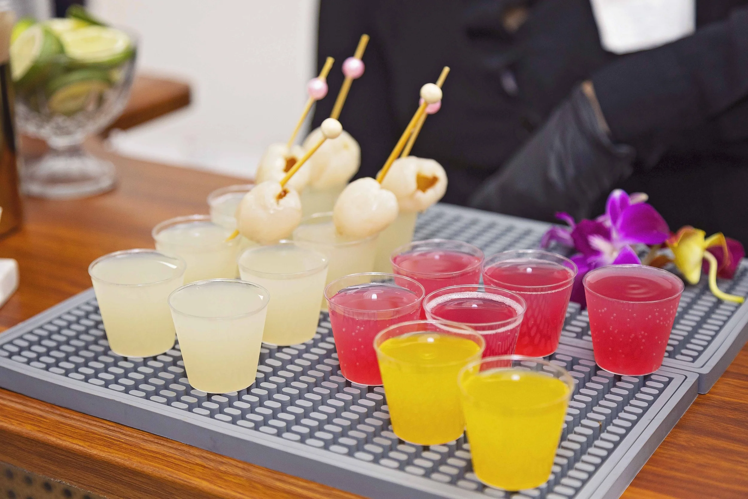 cocktails and mocktails displayed on mobile bar during wedding vendor networking event in altamonte springs central florida