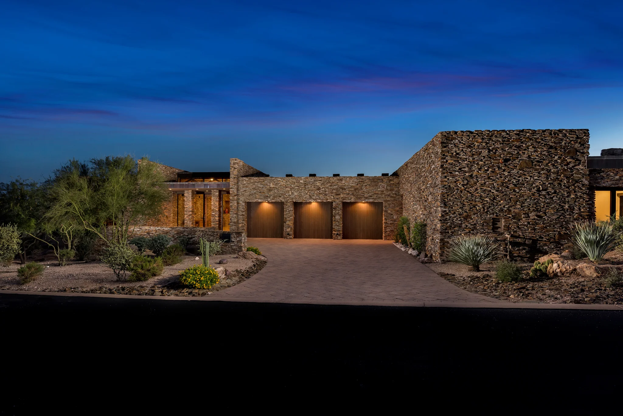 10092EBoulderBend-1.jpg
