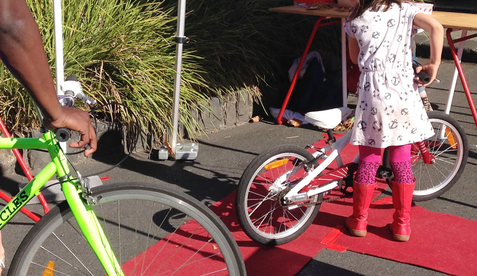 Good Wheel Cycling with Children 