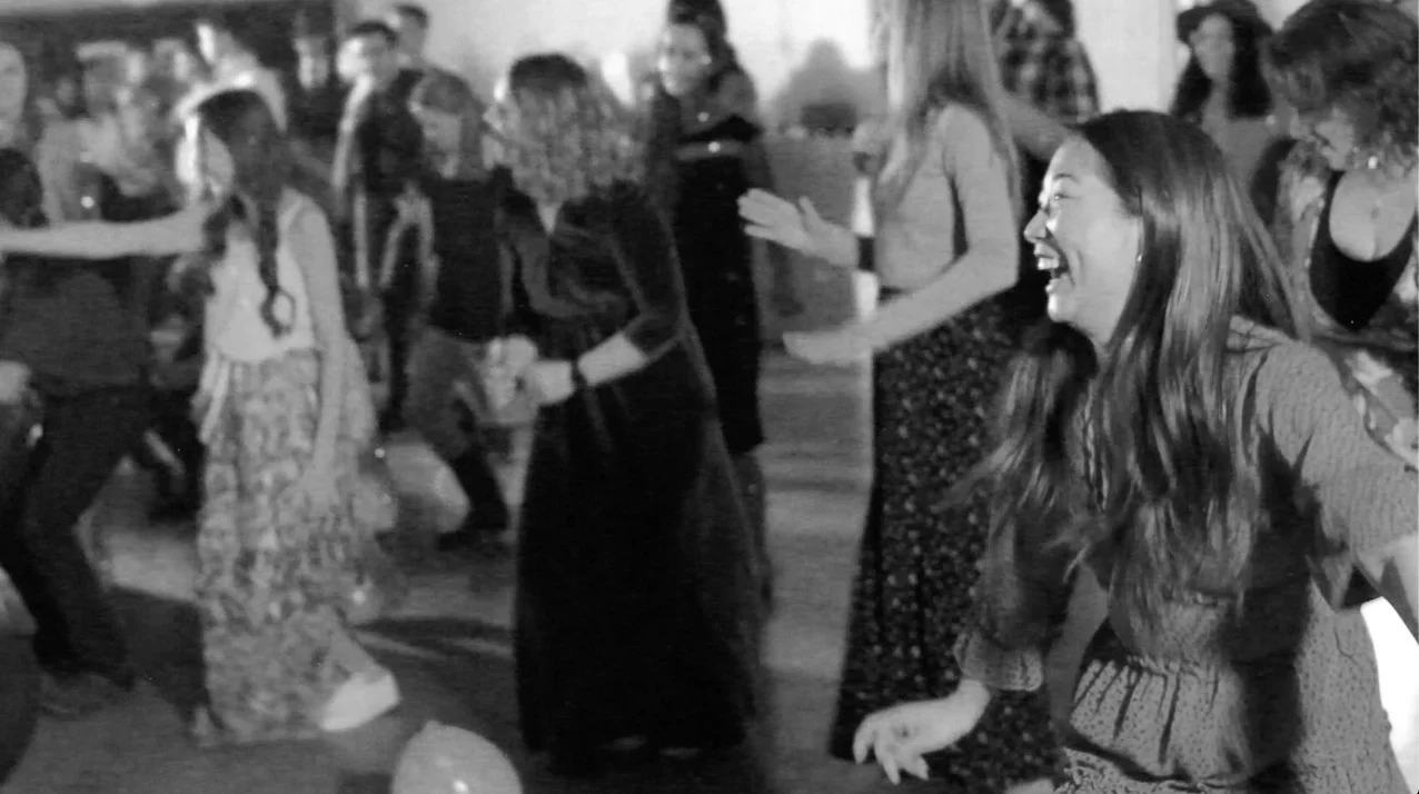 DESSERTS &amp; DANCING