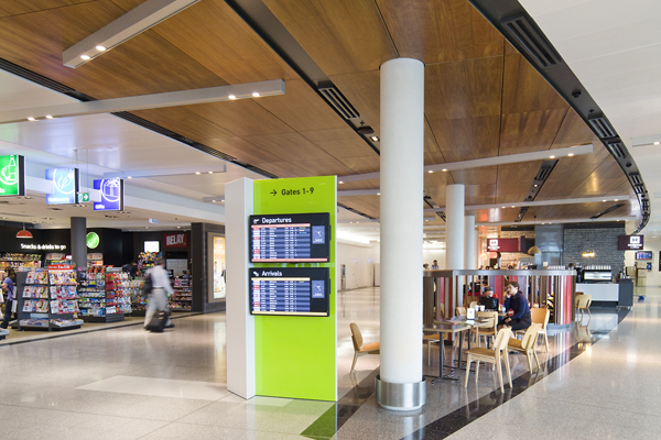 With an emphasis on natural light, the initial impressions from the entry atrium have been carried through into the terminal with daylight being introduced through linear louvered skylights whilst facetted glass panels on walls are incorporated to reflect the internal and external environments.