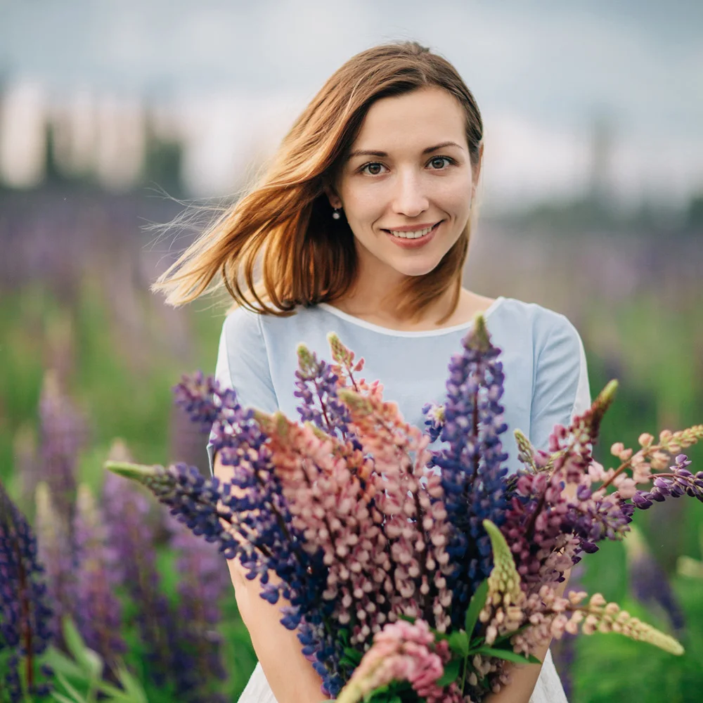 mujer-flores.jpg