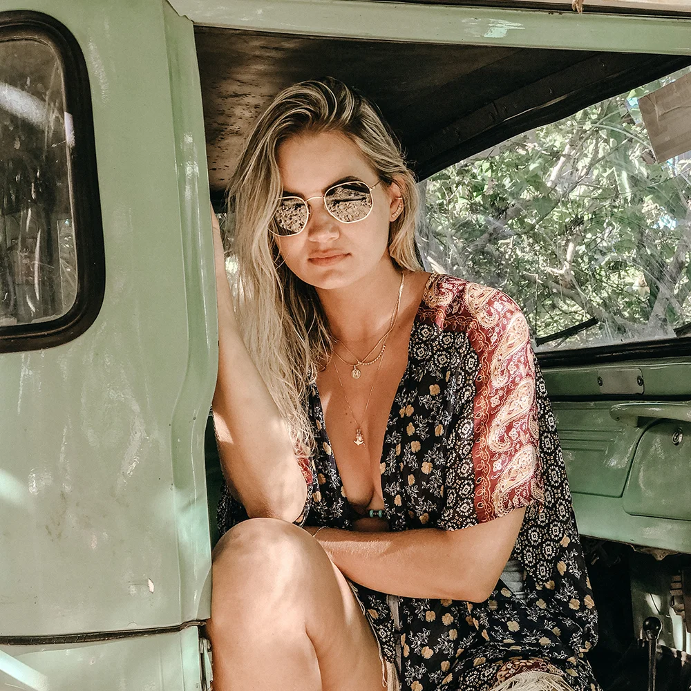 Boho_Delux_woman06.jpg