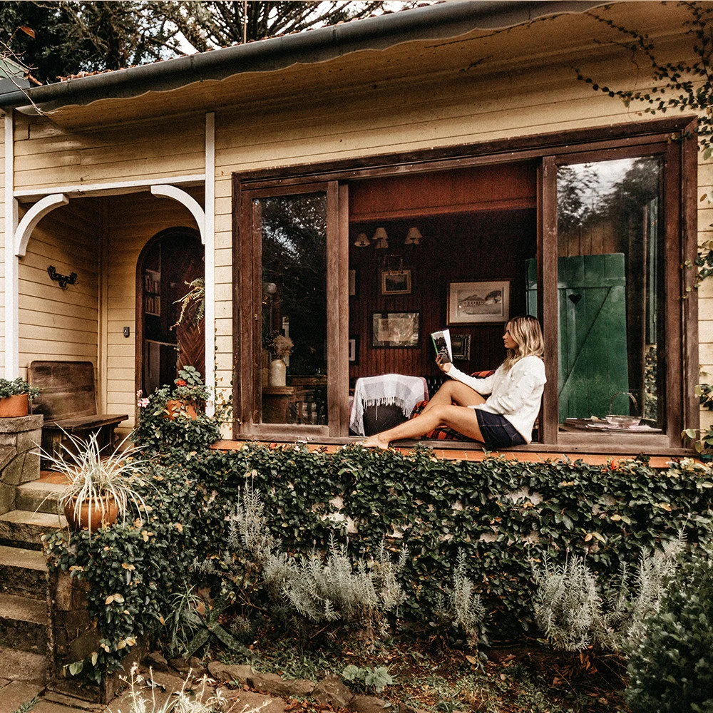 Boho_Delux_woman08.jpg