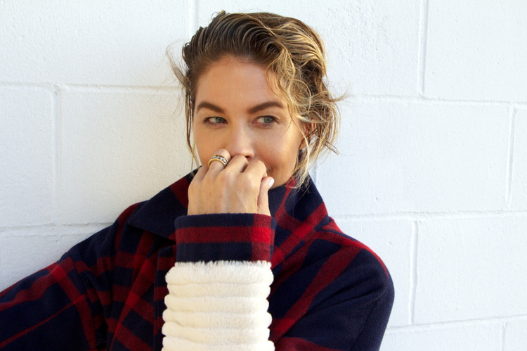 Jenna Elfman – Photography by Tina Turnbow for The Untitled Magazine. Jenna wears a red/blue plaid coat by SANDRA DACCACHE.