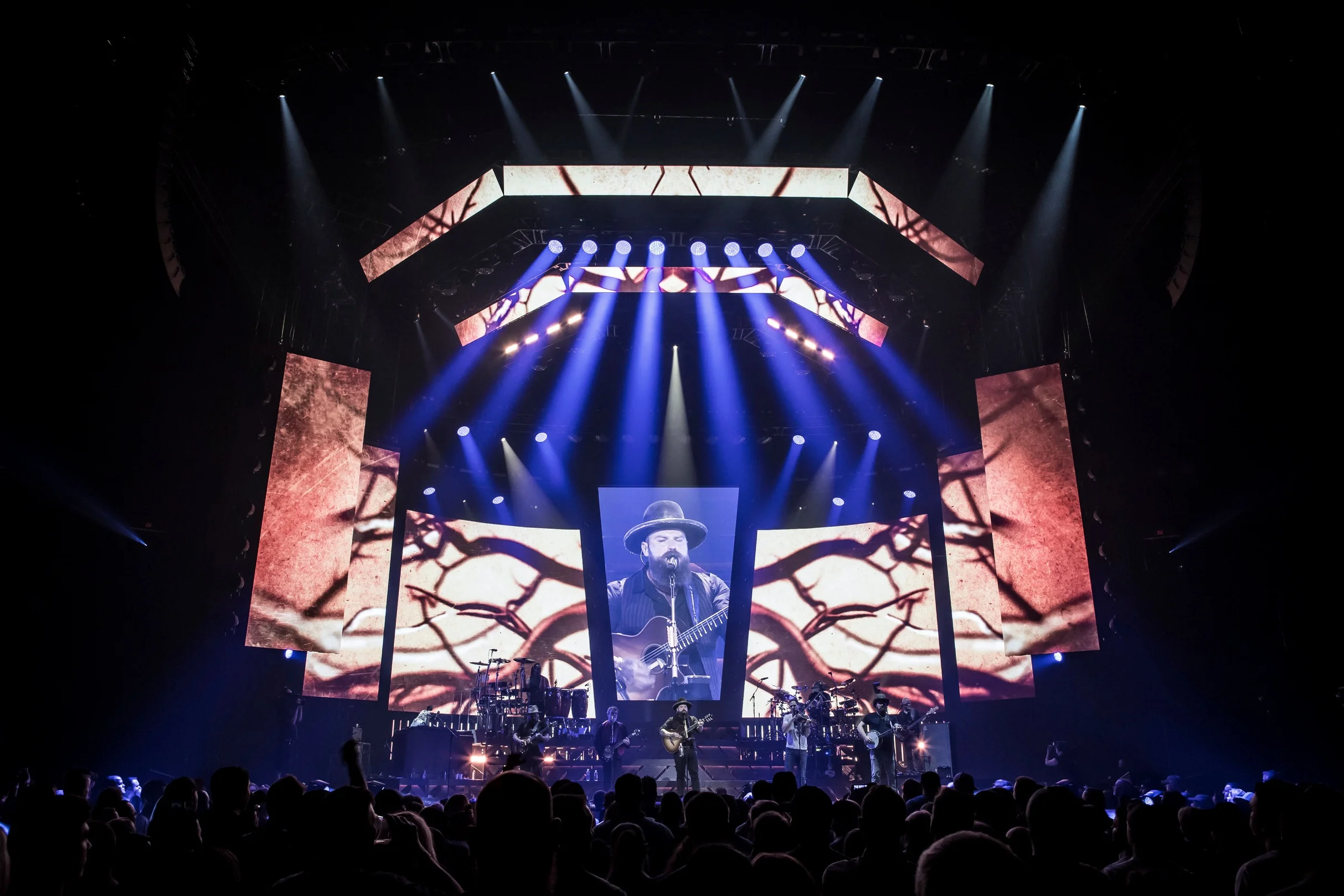 ZAC BROWN BAND . WELCOME HOME TOUR