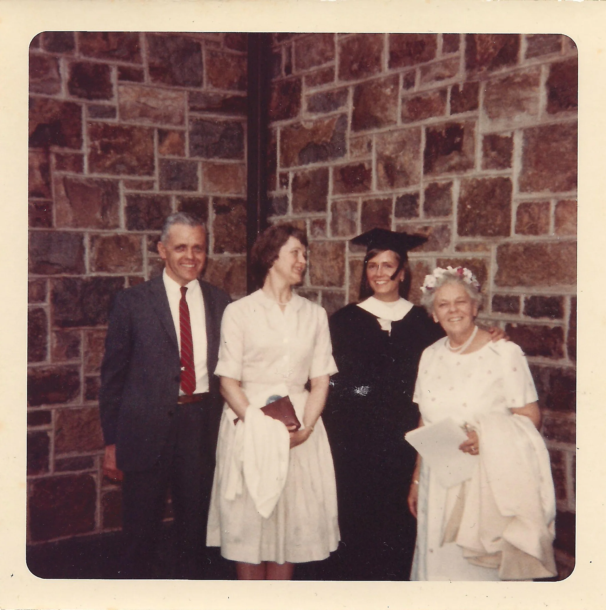 Gram 004_1.jpg