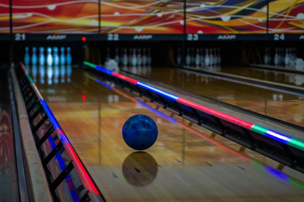 965 Bumper Bowling — JUICEBOX PODCAST pic