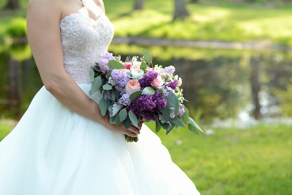 Rosemary from Time 4 Flowers created the perfect bouquet for this enchanted forest photoshoot. The colours were a perfect match for the blush & gold theme and it smelled delicious. 
