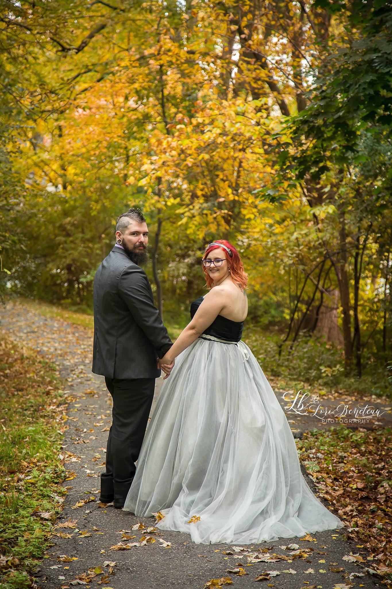 Bride: Samantha Photographer: Lori Beneteau Photography
