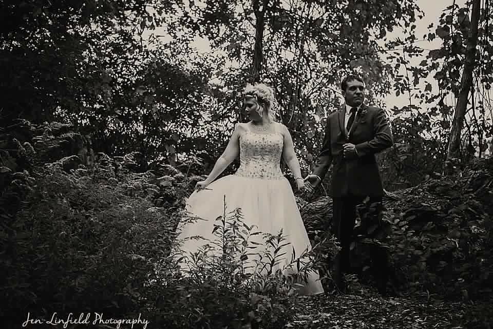 Bride: Renee Photographer: Jen Linfield Photography 