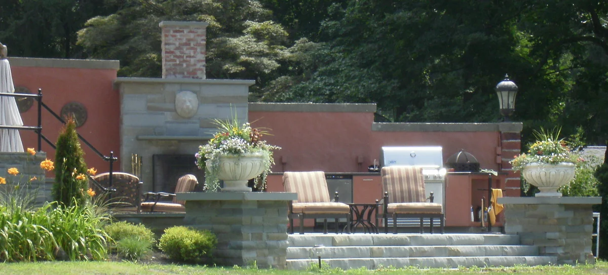 outdoor kitchen