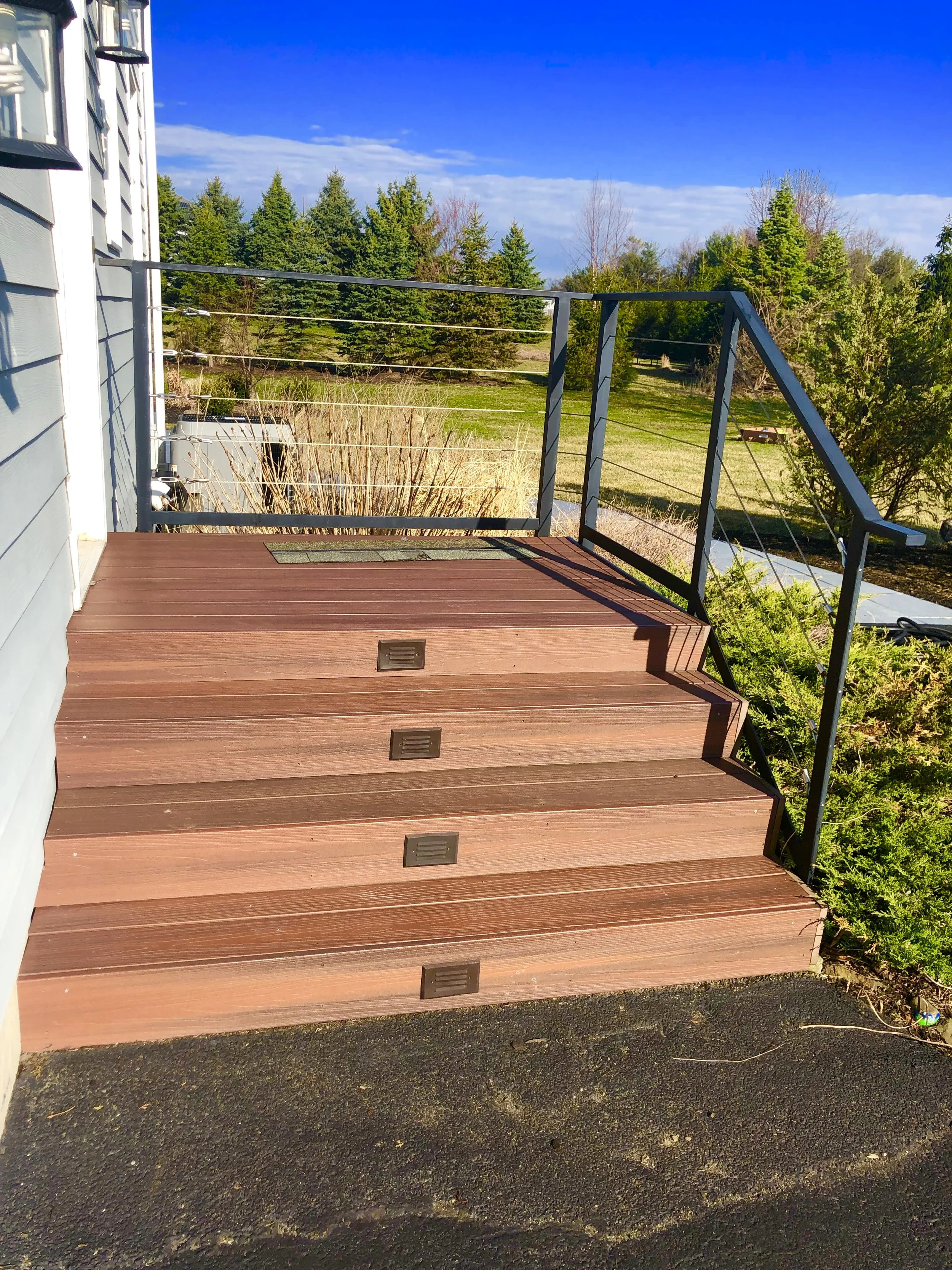 Trex Landing and Steps with Cable Railing
