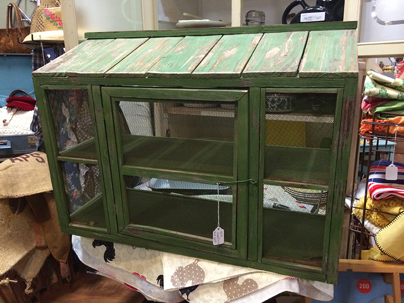 Hey pretty green chicken coop looking thing, where have you been all my life?! Not entirely confident what its purpose is/was, but I like it!