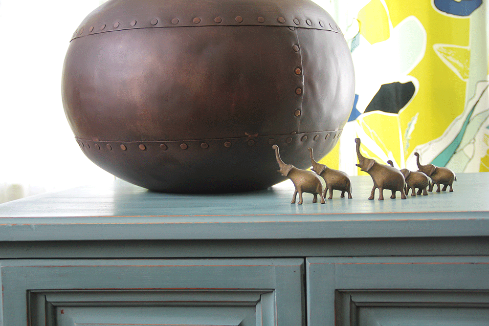 a-simpler-design-jo-torrijos-annie-sloan-teal-nightstand-1.jpg