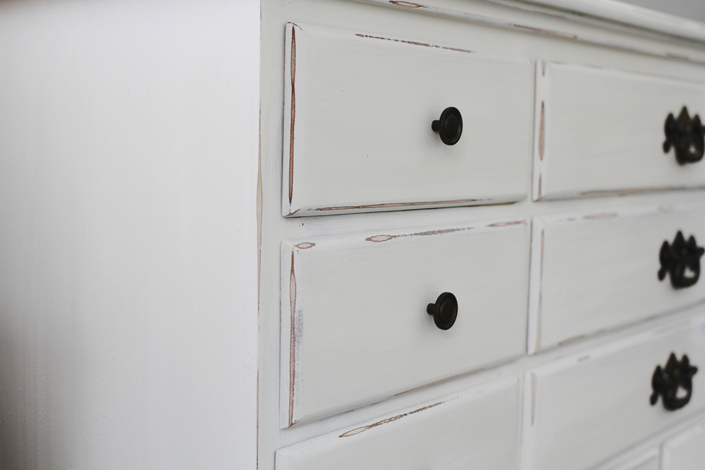 Distressing Techniques Le Finish, How To Paint My Black Dresser White