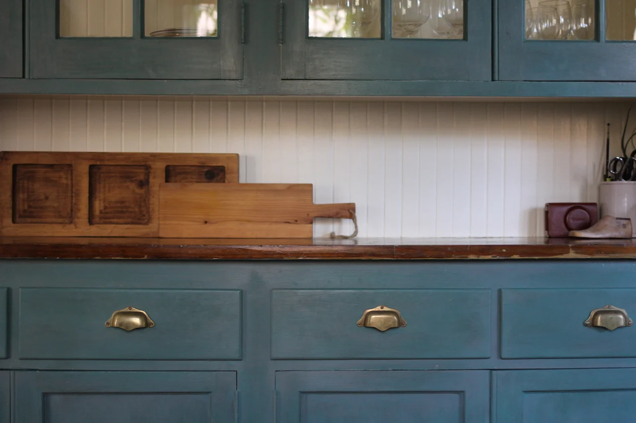 Country Gray Blog A Simpler Design Hub For All Things - Aubusson Blue Chalk Paint Kitchen Cabinets Country Gray Blog A Simpler Design Hub For All Things - Aubusson Blue Chalk Paint Kitchen Cabinets